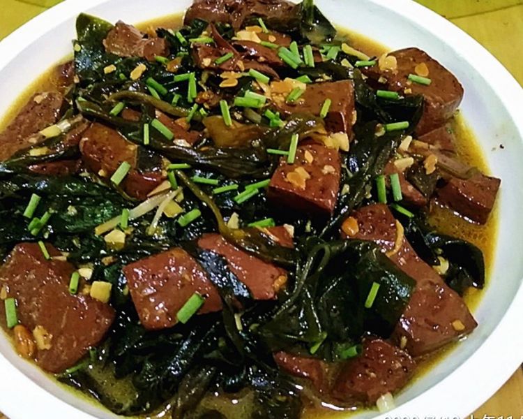 片蠔油生抽料酒水澱粉白胡椒粉食用油麻油熱菜家常菜蒜苗炒豬紅原料