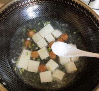 第6步(菠菜丸子豆腐汤的做法)