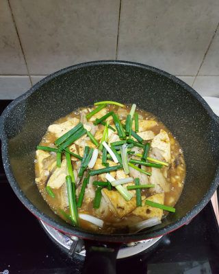 第9步(豆腐鱼炖豆腐的做法)