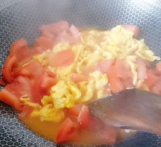 第8步(西红柿炒鸡蛋的做法)