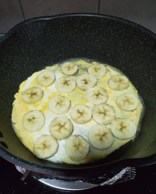 第5步(香蕉鸡蛋饼的做法)