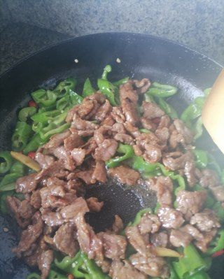 第4步(青椒炒牛肉的做法)