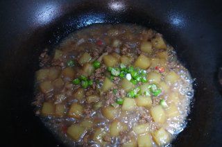 第9步(米豆腐烧肉的做法)