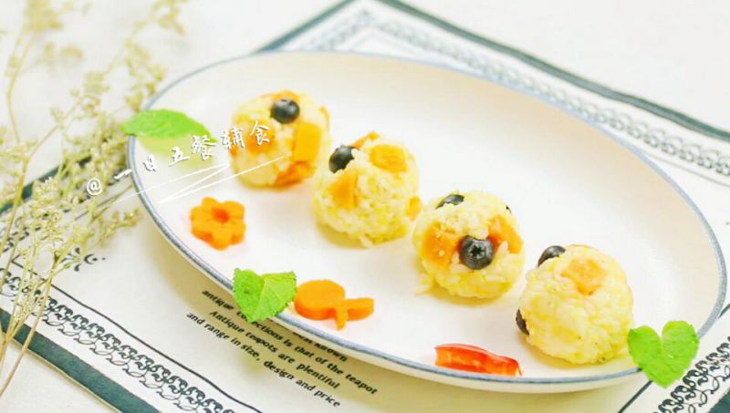 第9步(榴莲水果香饭团 宝宝辅食，大米+小米+高粱+木瓜+蓝莓的做法)