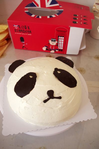 第18步(熊猫蛋糕-原创的做法)