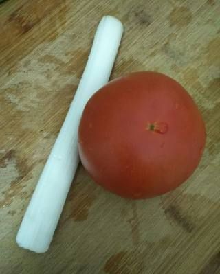 第1步(西红柿疙瘩汤的做法)