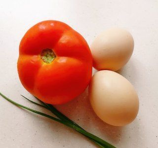 第1步(西红柿鸡蛋汤的做法)