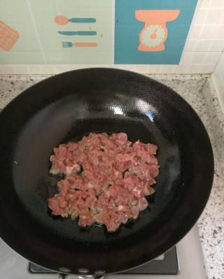 第6步(黑胡椒牛肉焖饭的做法)