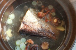 第6步(豆腐炖鱼的做法)