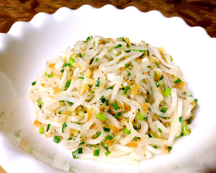 香葱虾皮萝卜丝的做法_菜谱大杂烩