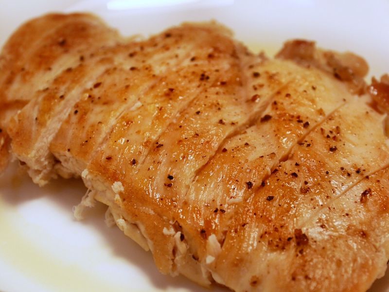 健康低卡—超详细少油煎鸡胸肉成品图