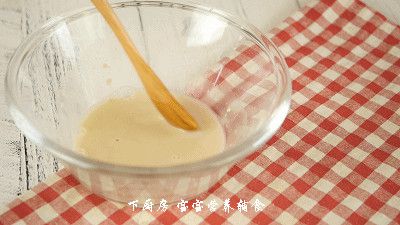 第3步(玉米面发糕的做法)