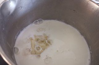 第4步(木瓜牛奶冻的做法)