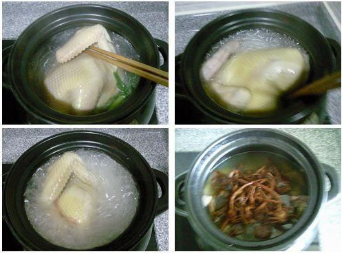 第2步(茶树菇煲鸡汤的做法)