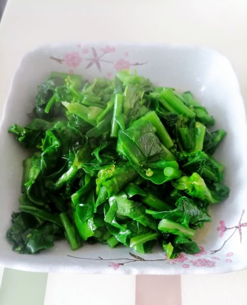 炒白菜苔成品图