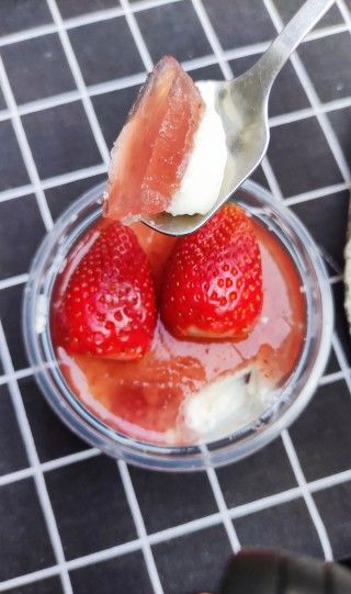 第14步(草莓酸奶慕斯蛋糕的做法)