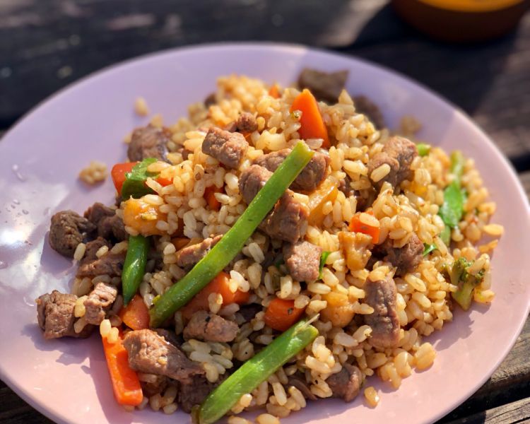 家裡不缺錢快手牛肉炒飯