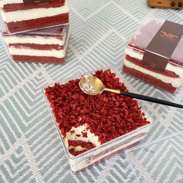 红丝绒蛋糕成品图