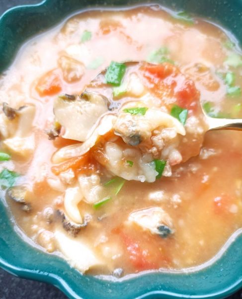 鲍鱼蛤蜊番茄疙瘩汤成品图