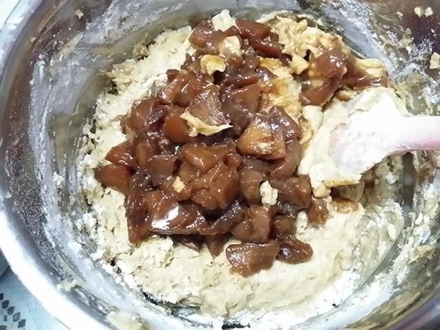 第7步(红糖肉桂苹果磅蛋糕的做法)