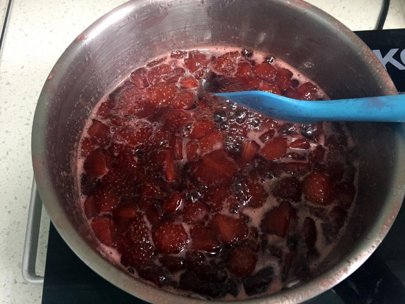 第31步(《Tinrry下午茶》番外篇-满满果肉的草莓果酱的做法)