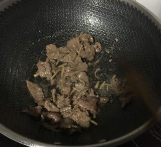第10步(野葱炒牛肉的做法)