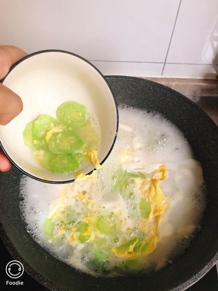 第6步(翡翠黄瓜鸡蛋汤（无油减肥版）的做法)