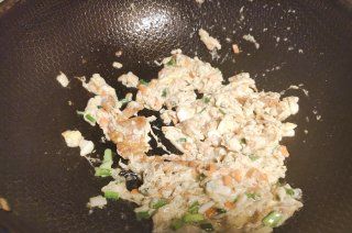 第3步(胡萝卜鸡蛋炒饭的做法)
