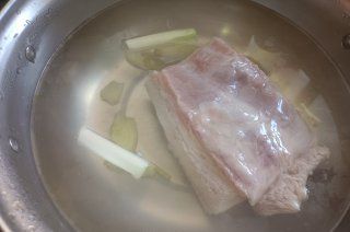 第2步(川味回锅肉的做法)