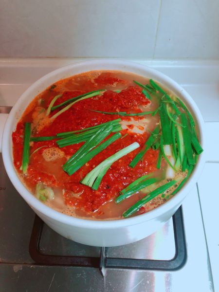 第7步(韩式土豆排骨汤的做法)