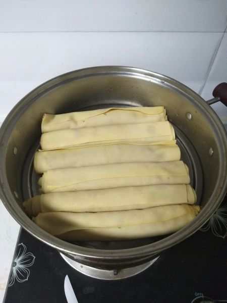 第4步(熏干豆腐肉卷的做法)