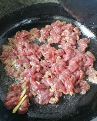 第3步(青椒炒牛肉的做法)