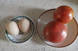 第1步(西红柿蛋花汤的做法)