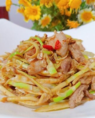 竹笋炒肉的做法(竹笋炒肉的做法视频)