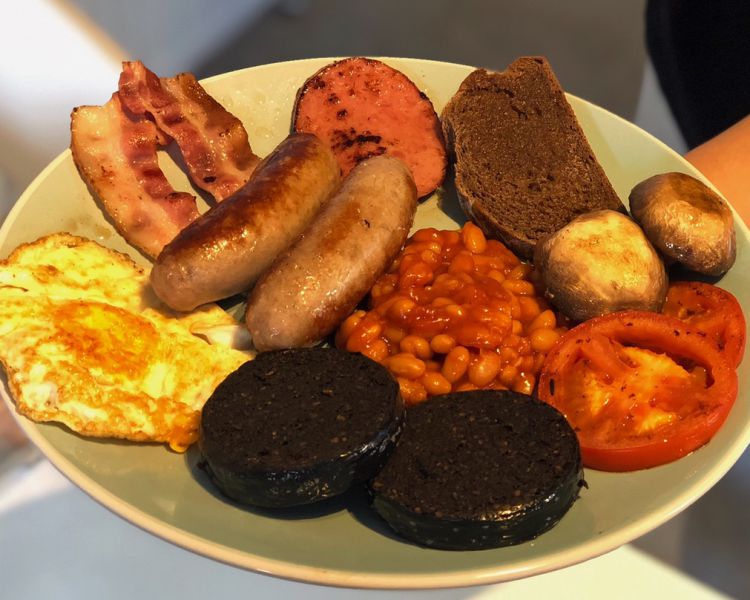 无肉不欢的Full English Breakfast 英式全早餐西式早餐成品图