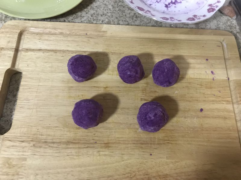 第6步(紫薯糯米饼的做法)