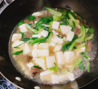 第6步(鸭血豆腐汤的做法)