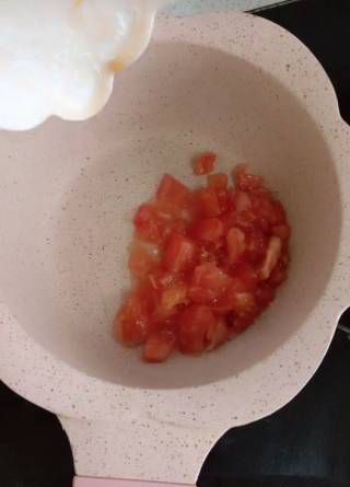第4步(西红柿鳕鱼面的做法)